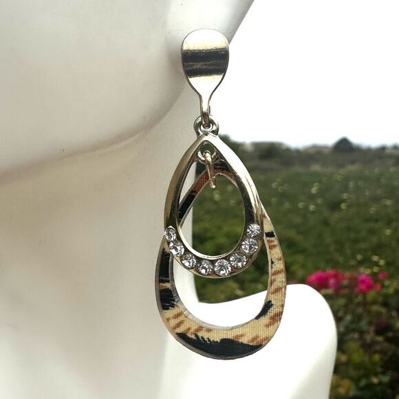 Tortoise shell gold tone rhinestone teardrop earrings - Picture 1 of 6